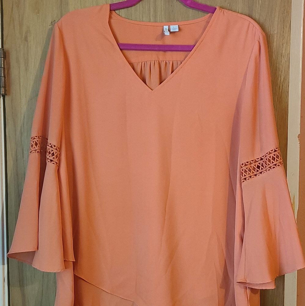 EST. 1946 Flare Sleeve Dress Top in Coral